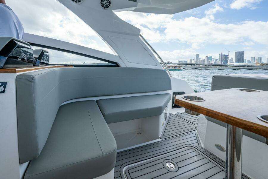 XURU 34ft NX Boats Yacht For Sale
