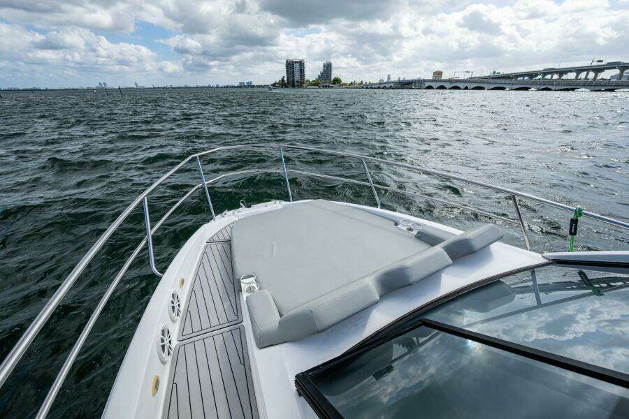 XURU 34ft NX Boats Yacht For Sale