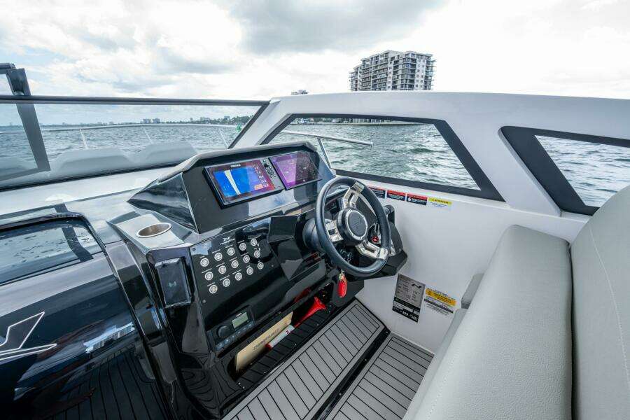 XURU 34ft NX Boats Yacht For Sale