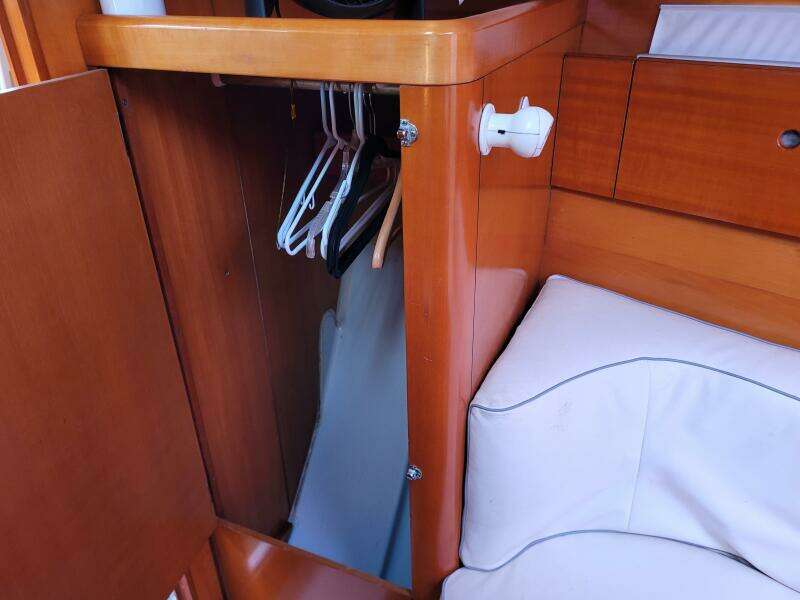 Perigee 43ft Beneteau Yacht For Sale