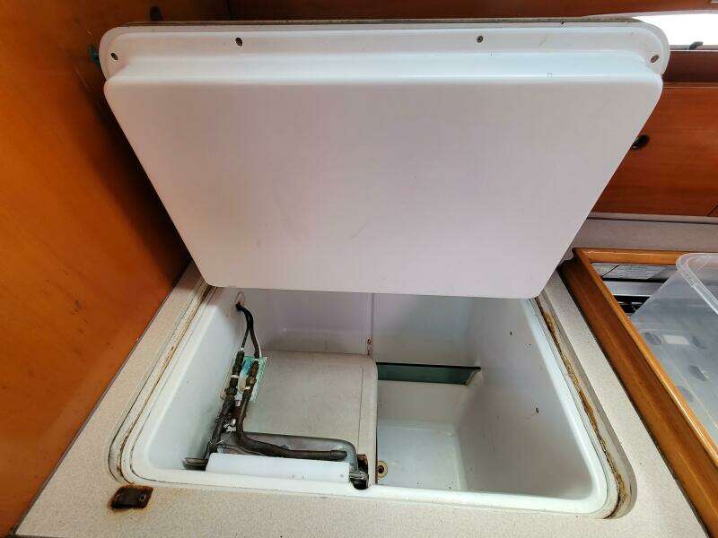 Perigee 43ft Beneteau Yacht For Sale
