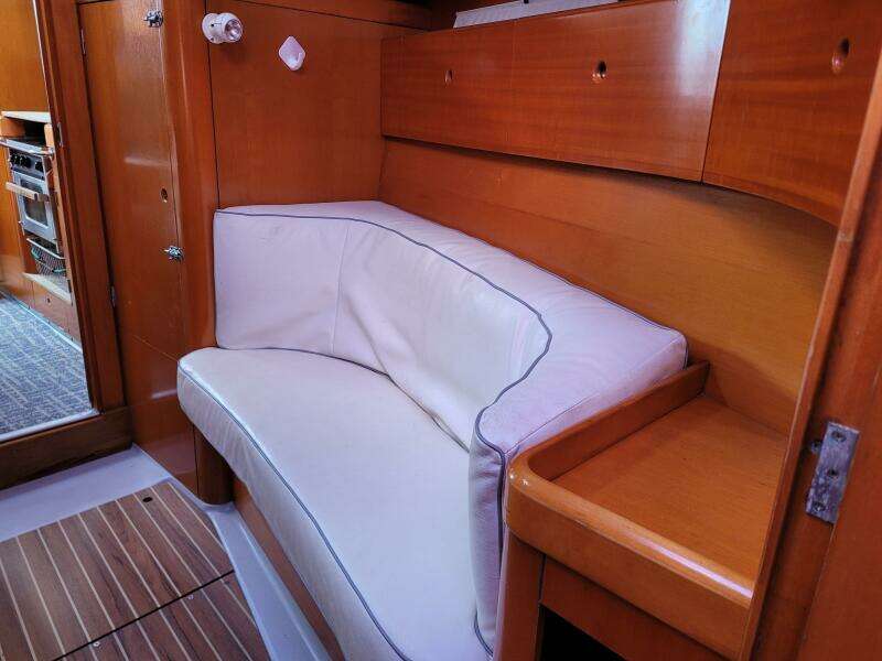 Perigee 43ft Beneteau Yacht For Sale