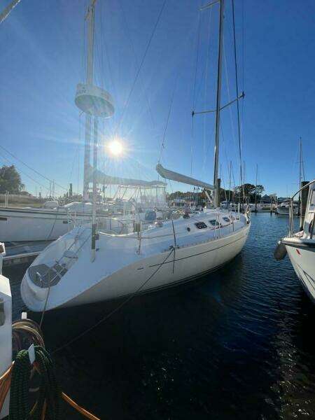 Perigee 43ft Beneteau Yacht For Sale