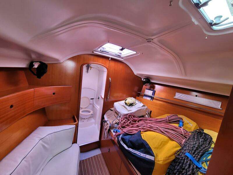 Perigee 43ft Beneteau Yacht For Sale