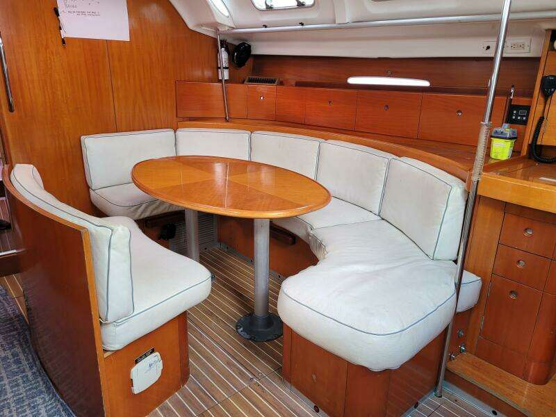 Perigee 43ft Beneteau Yacht For Sale