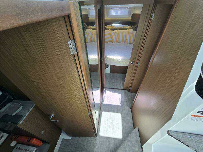 34ft Jeanneau Yacht For Sale