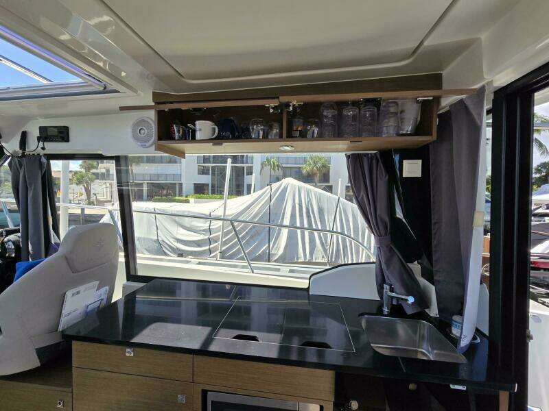 34ft Jeanneau Yacht For Sale
