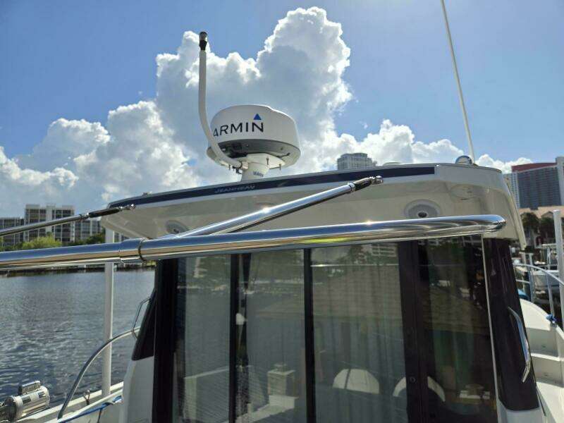 34ft Jeanneau Yacht For Sale