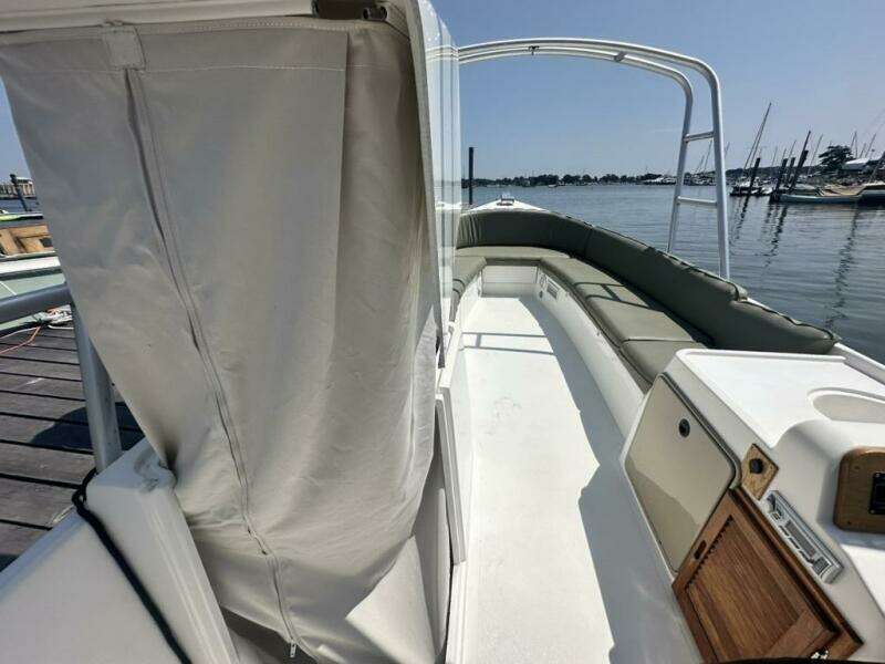VENETIAN VISION 2 24ft Custom Yacht For Sale