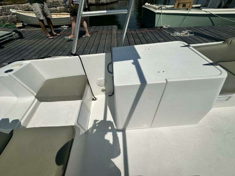 VENETIAN VISION 2 24ft Custom Yacht For Sale