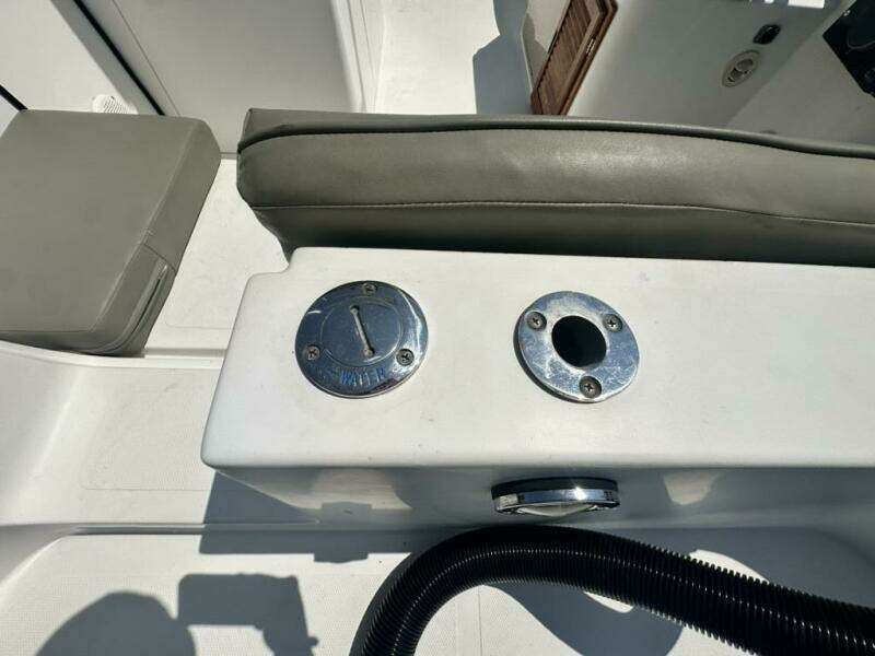 VENETIAN VISION 2 24ft Custom Yacht For Sale