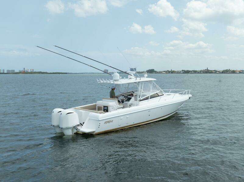 Aft Starboard Profile
