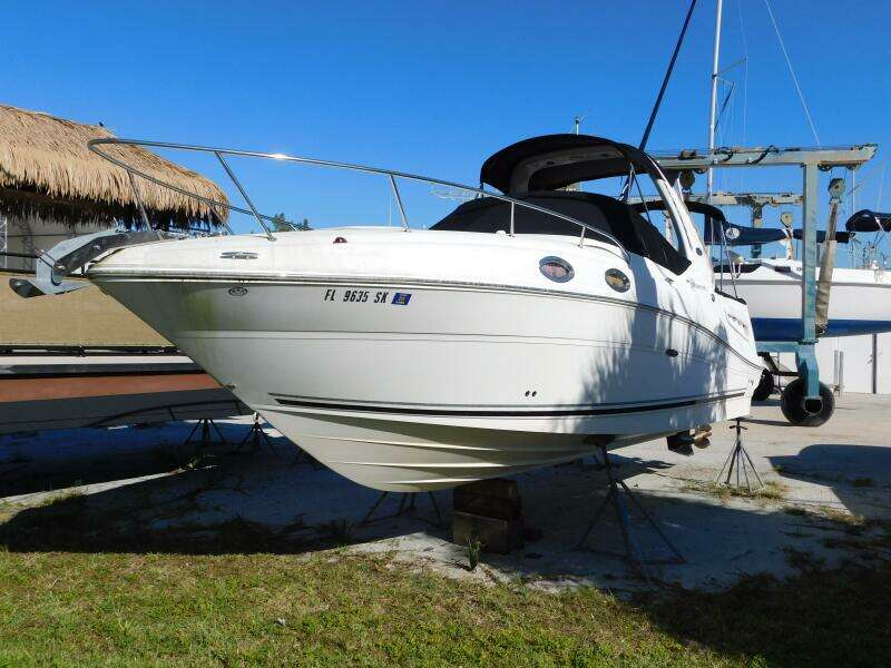 26ft Sea Ray Yacht For Sale