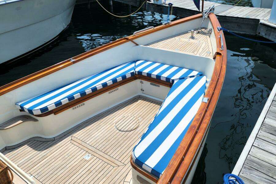 Sir John Hawkins 27ft Custom Yacht For Sale
