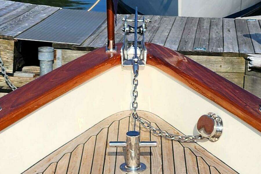 Sir John Hawkins 27ft Custom Yacht For Sale