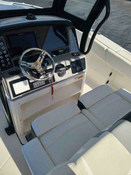 28ft Robalo Yacht For Sale