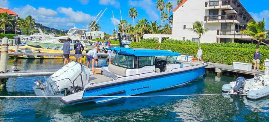 37ft Axopar Yacht For Sale