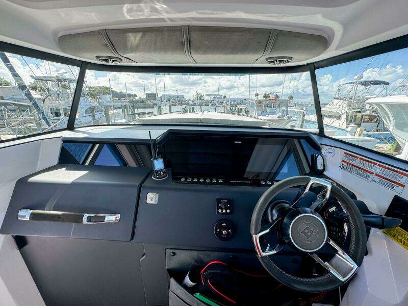 37ft Axopar Yacht For Sale