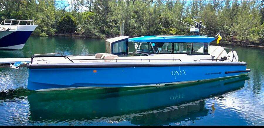 37ft Axopar Yacht For Sale