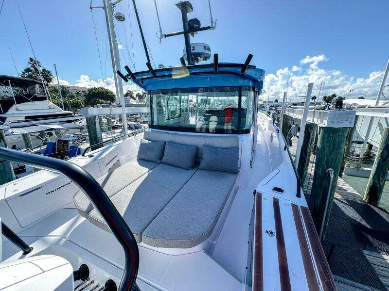 37ft Axopar Yacht For Sale