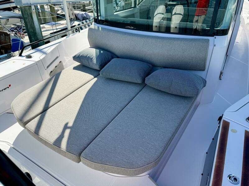 37ft Axopar Yacht For Sale