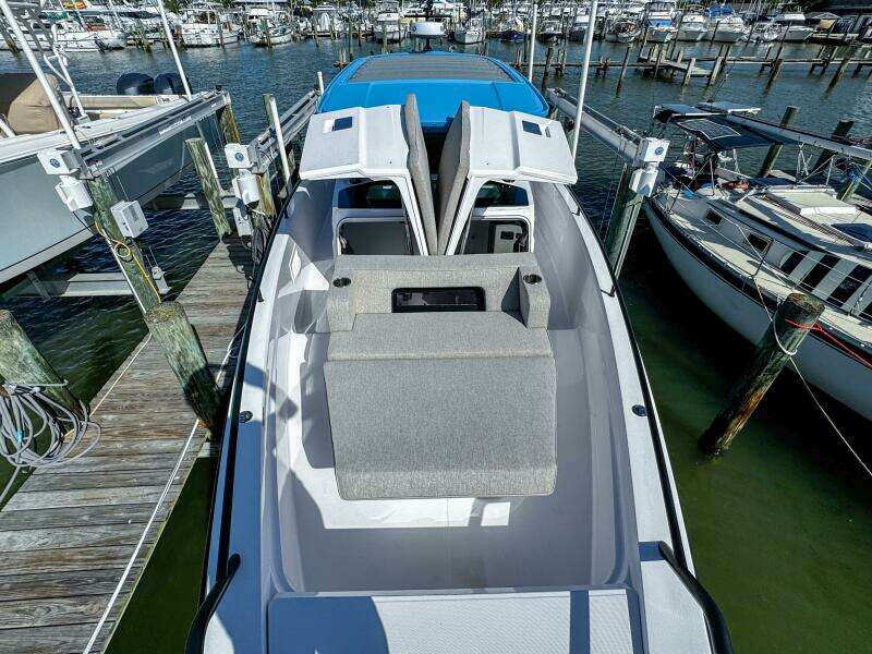 37ft Axopar Yacht For Sale