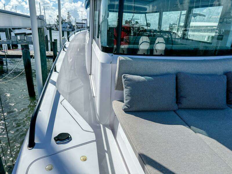 37ft Axopar Yacht For Sale