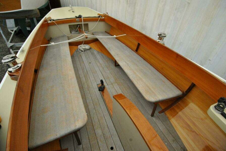 FILLY 22ft Artisan Boatworks Inc Yacht For Sale