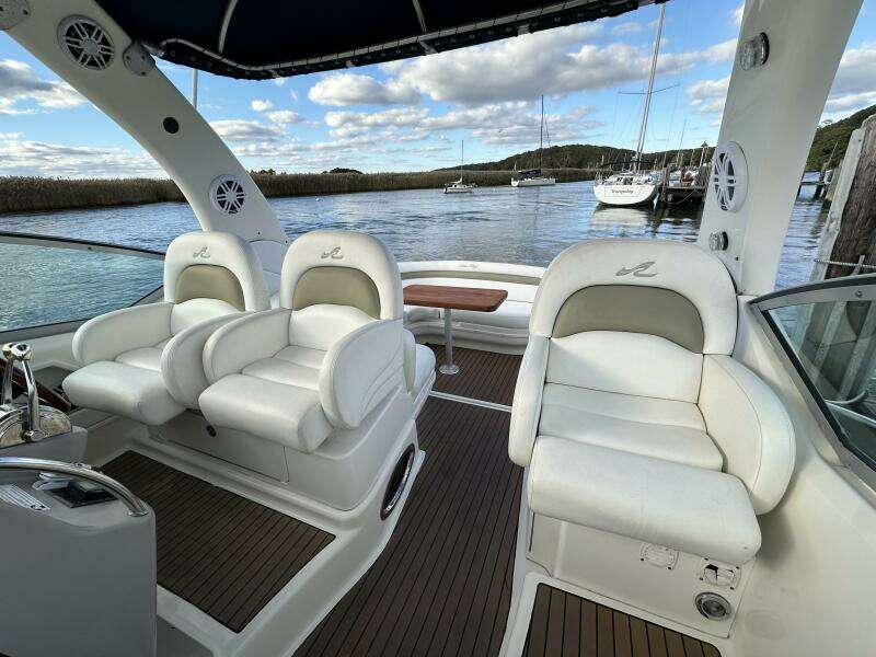 34ft Sea Ray Yacht For Sale