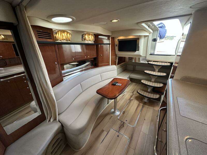 34ft Sea Ray Yacht For Sale