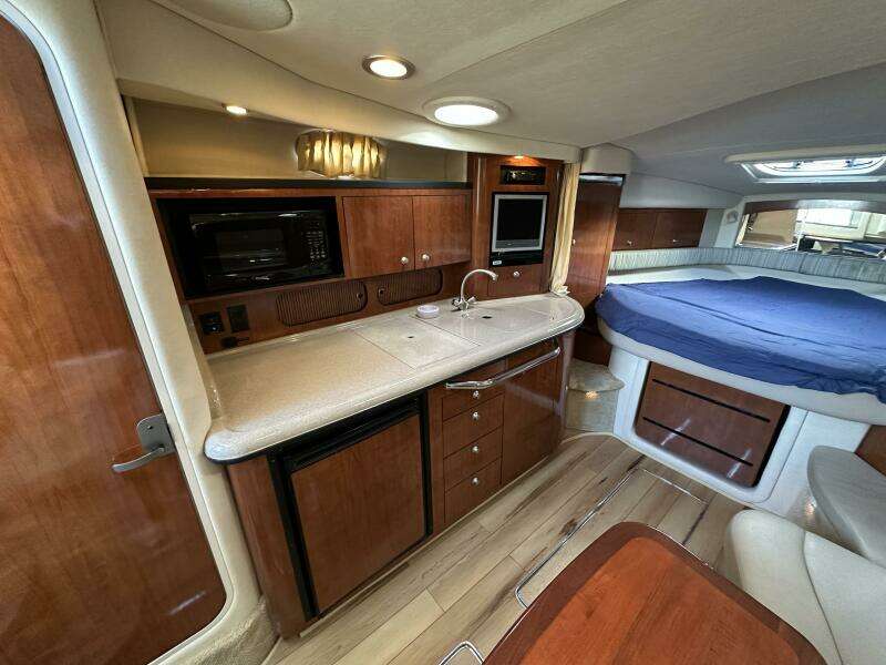34ft Sea Ray Yacht For Sale