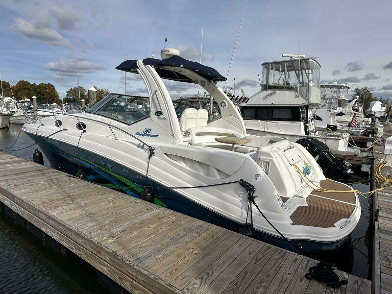 34ft Sea Ray Yacht For Sale