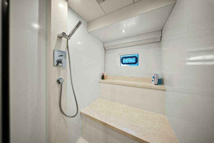 2021 Sirena 64- DESTIN-E- Master Stateroom Head