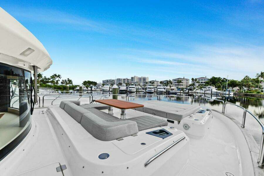 2021 Sirena 64- DESTIN-E- Bow