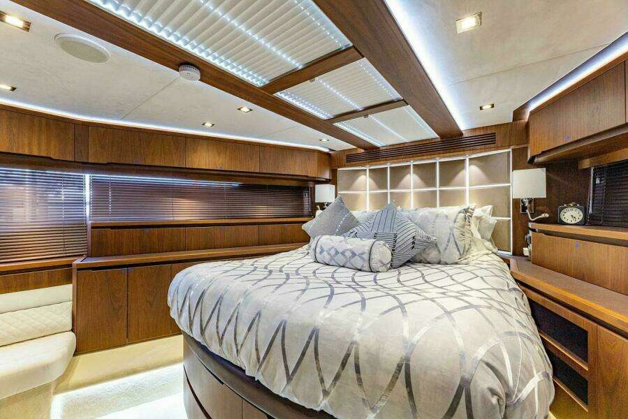 68ft Galeon Yacht For Sale