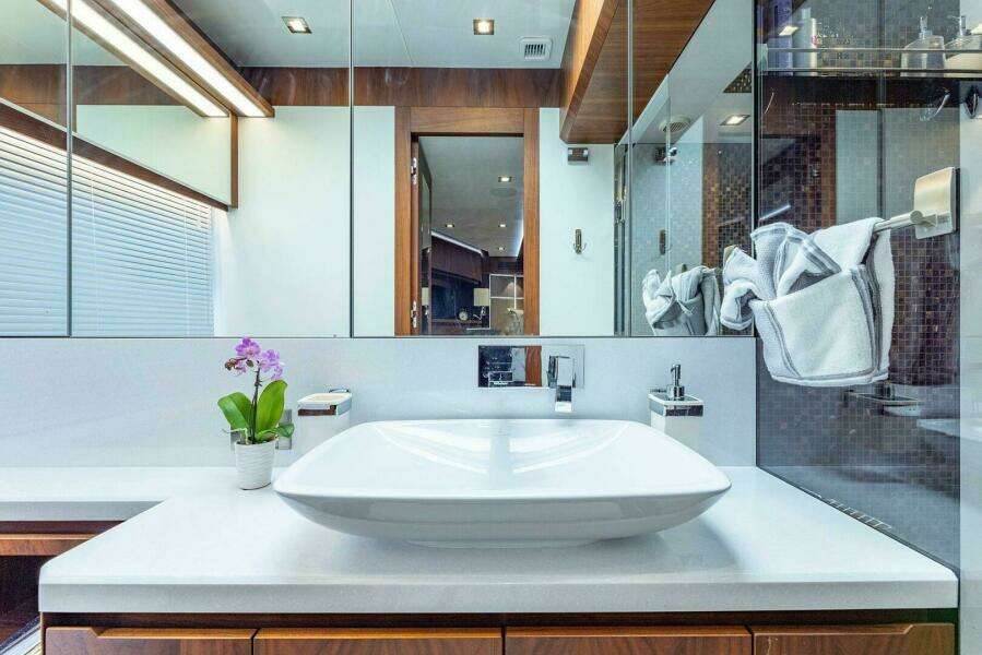 68ft Galeon Yacht For Sale