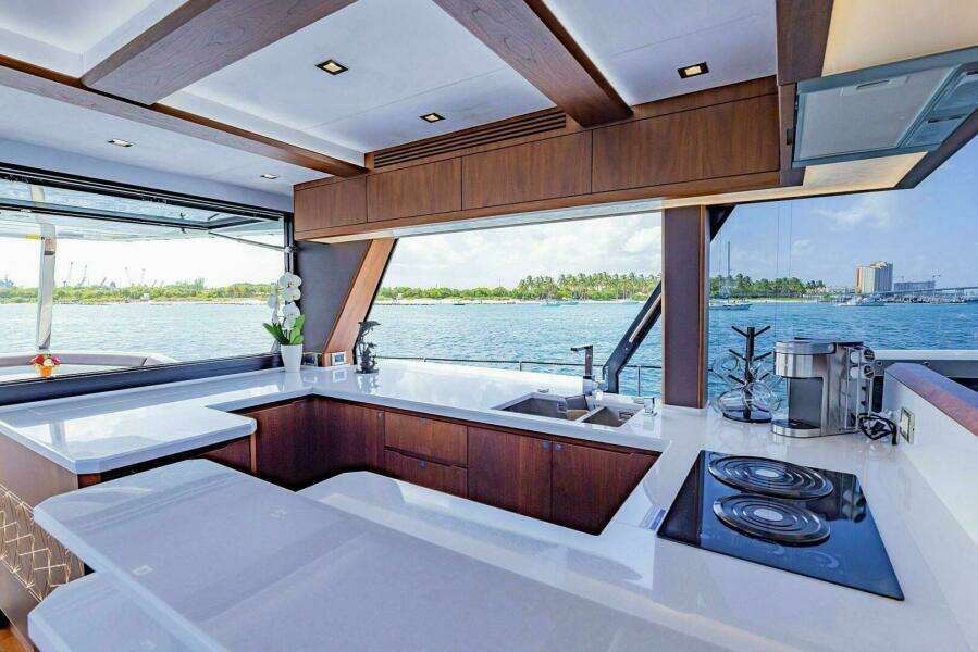 68ft Galeon Yacht For Sale