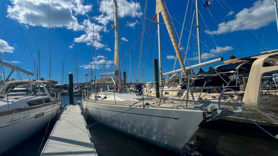 Pacific Pearl 48ft Oyster Yacht For Sale
