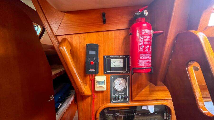 Pacific Pearl 48ft Oyster Yacht For Sale