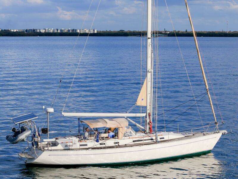 Pacific Pearl 48ft Oyster Yacht For Sale