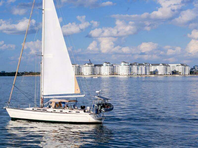 Pacific Pearl 48ft Oyster Yacht For Sale