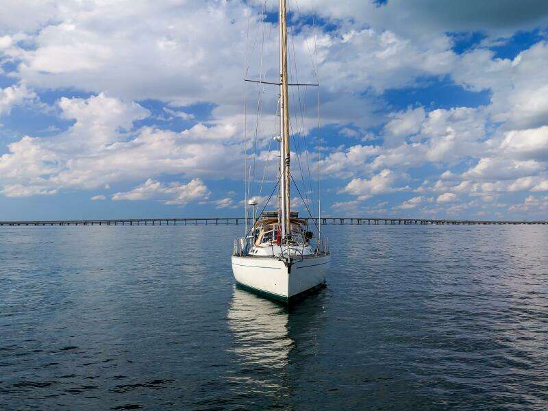 Pacific Pearl 48ft Oyster Yacht For Sale