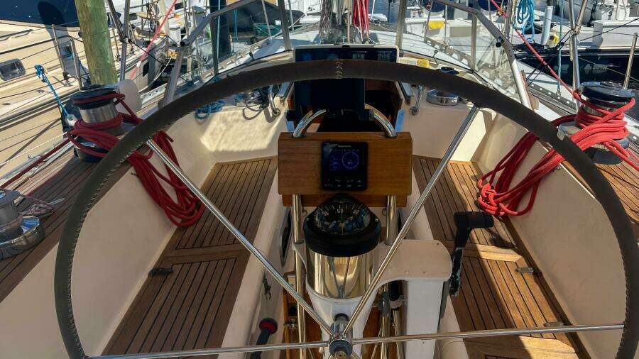 Pacific Pearl 48ft Oyster Yacht For Sale