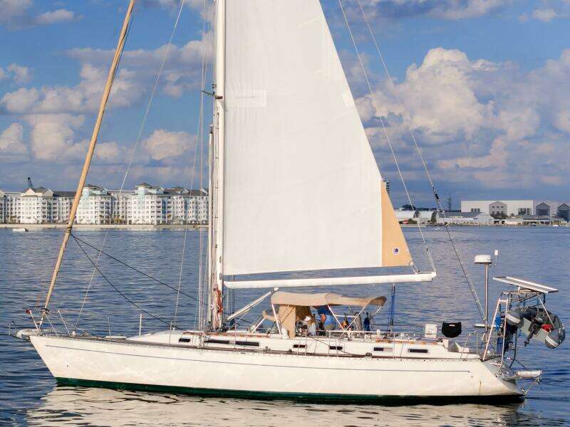 Pacific Pearl 48ft Oyster Yacht For Sale