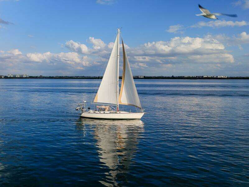 Pacific Pearl 48ft Oyster Yacht For Sale