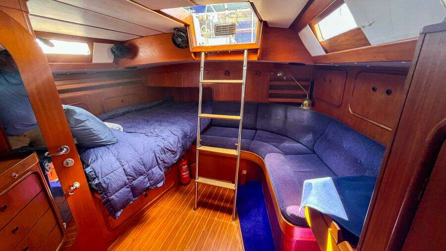 Pacific Pearl 48ft Oyster Yacht For Sale