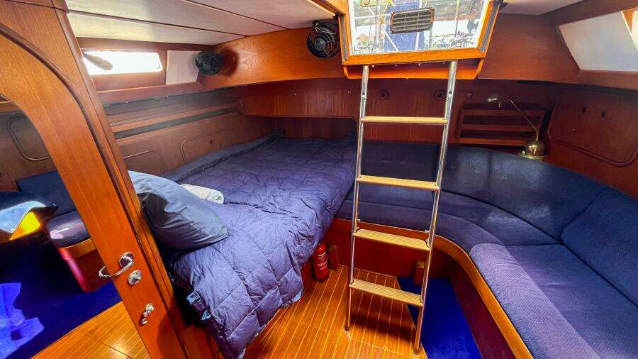 Pacific Pearl 48ft Oyster Yacht For Sale
