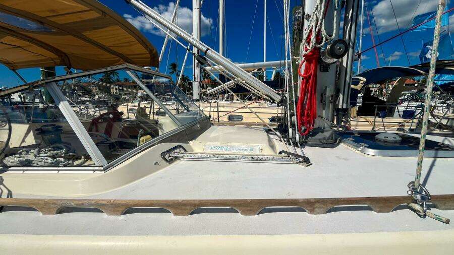 Pacific Pearl 48ft Oyster Yacht For Sale