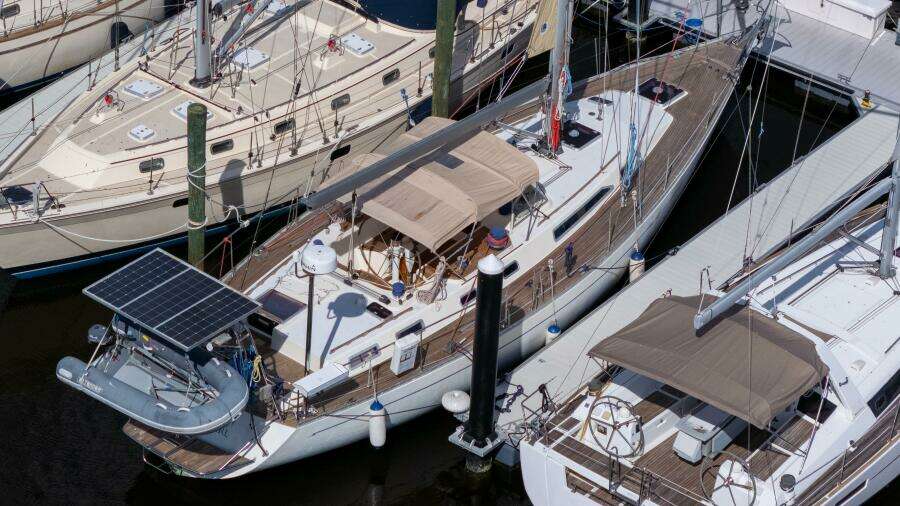Pacific Pearl 48ft Oyster Yacht For Sale