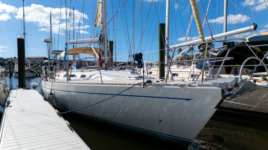Pacific Pearl 48ft Oyster Yacht For Sale